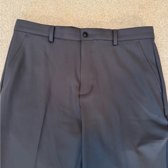 NWOT Greg Norman Collection Gray Dress Pants With Shark Logo - Picture 4 of 7
